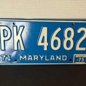 Vintage 1971 Maryland License Plate - 1975 sticker